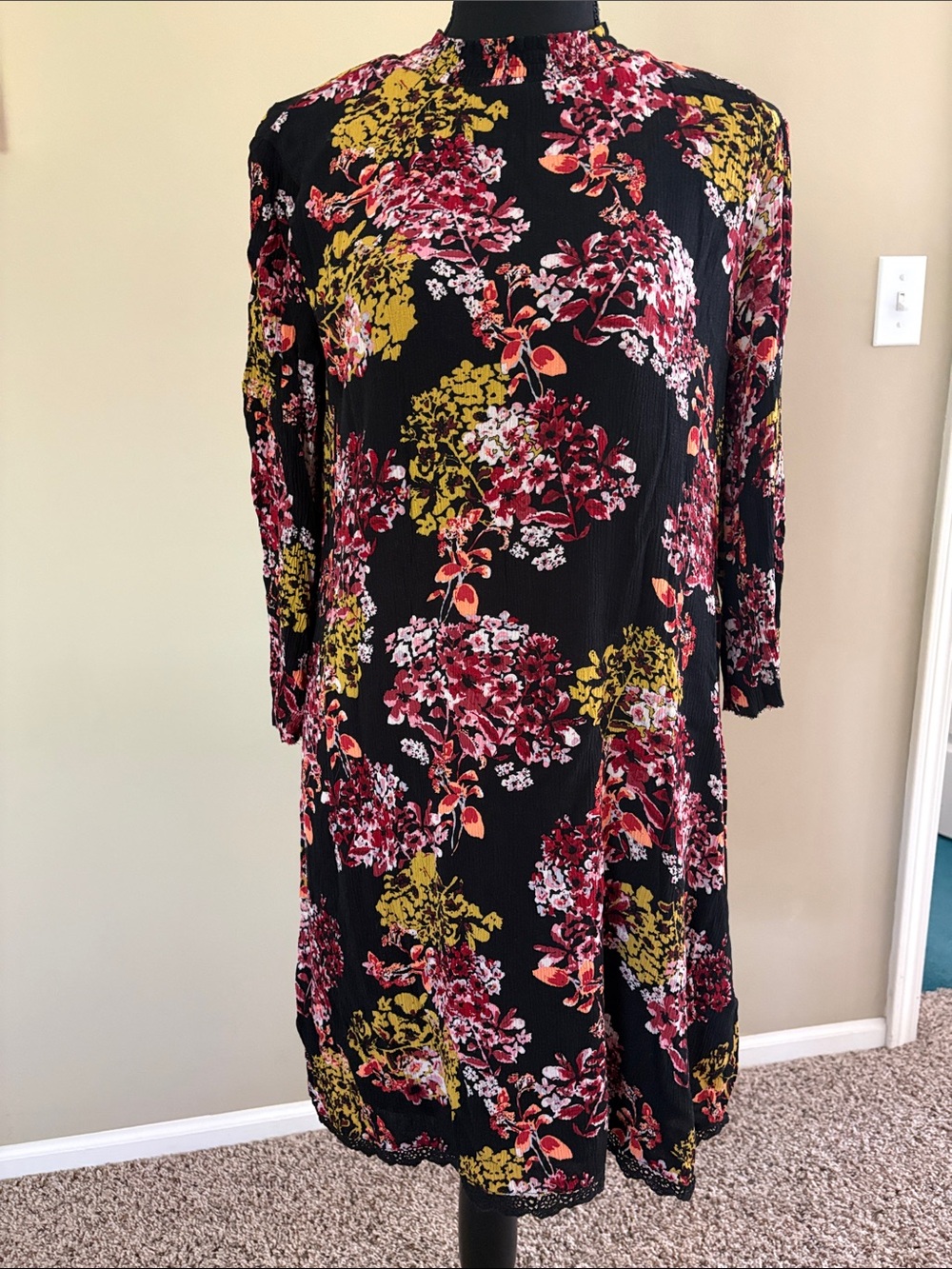 Floral Nina Leonard Long Sleeved Dress Sz L